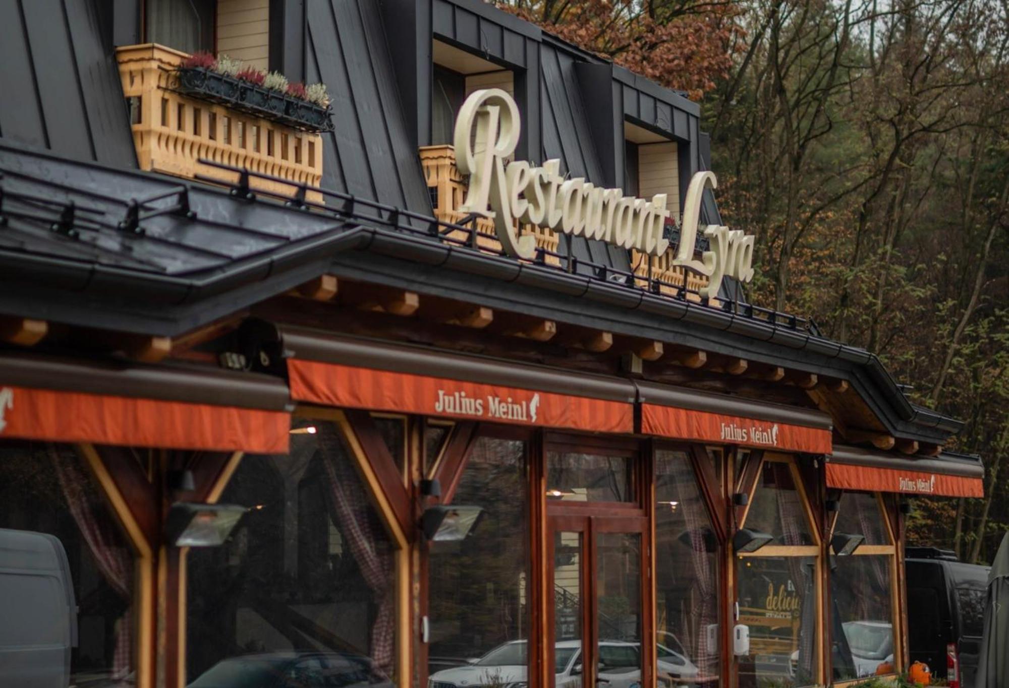 Pensiune Restaurant Lyra Corunca Exteriér fotografie